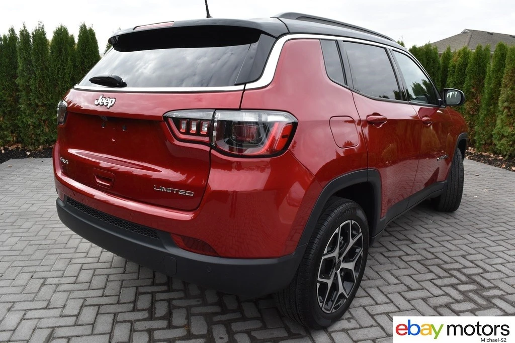 2025 Jeep Compass - Image 5 of 21