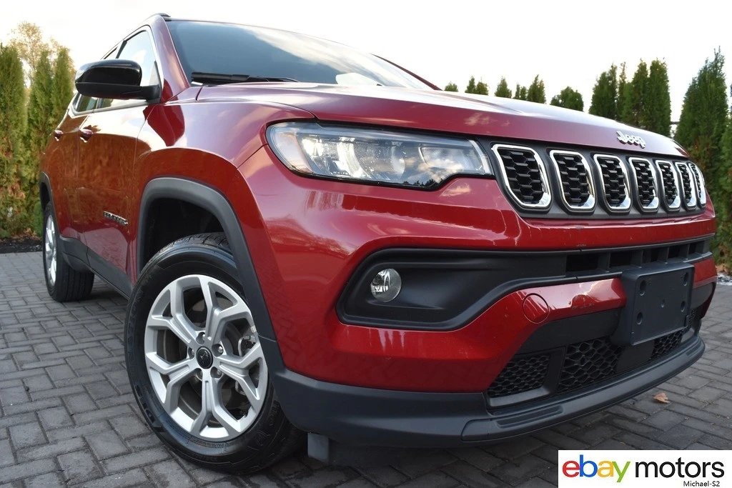 2025 Jeep Compass - Image 2 of 21