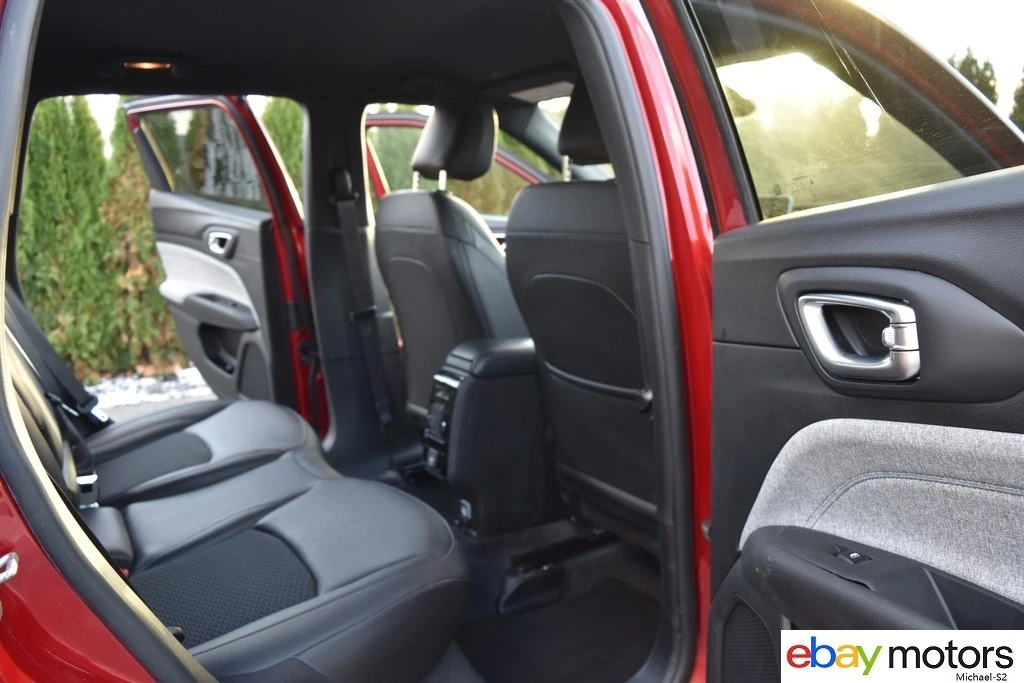 2025 Jeep Compass - Image 17 of 21