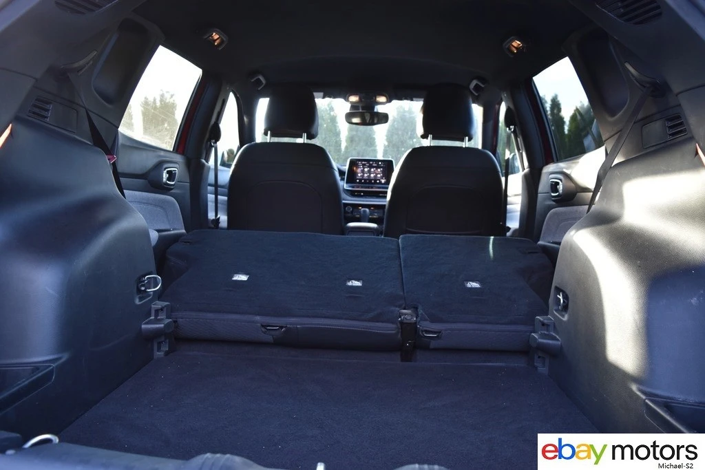 2025 Jeep Compass - Image 15 of 21
