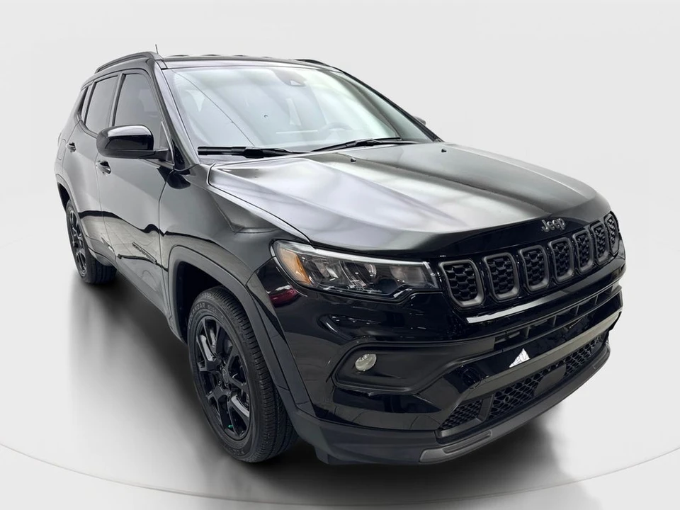 2025 Jeep Compass - Image 4 of 21