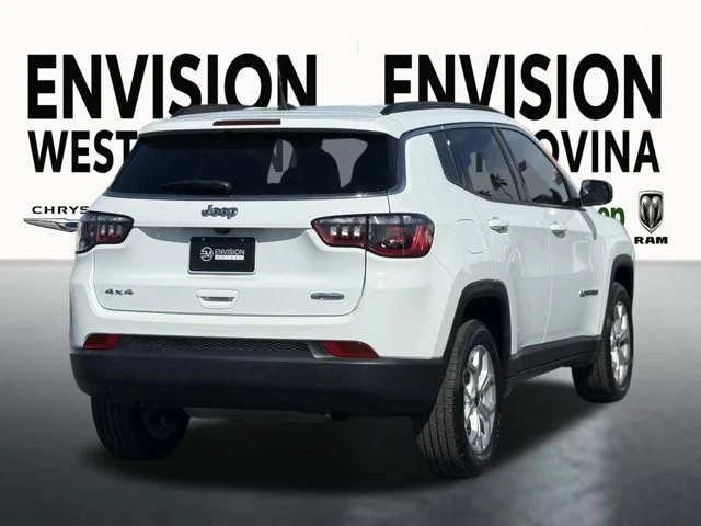2025 Jeep Compass - Image 11 of 21