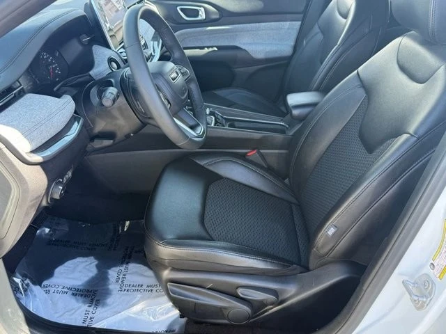 2025 Jeep Compass - Image 20 of 21