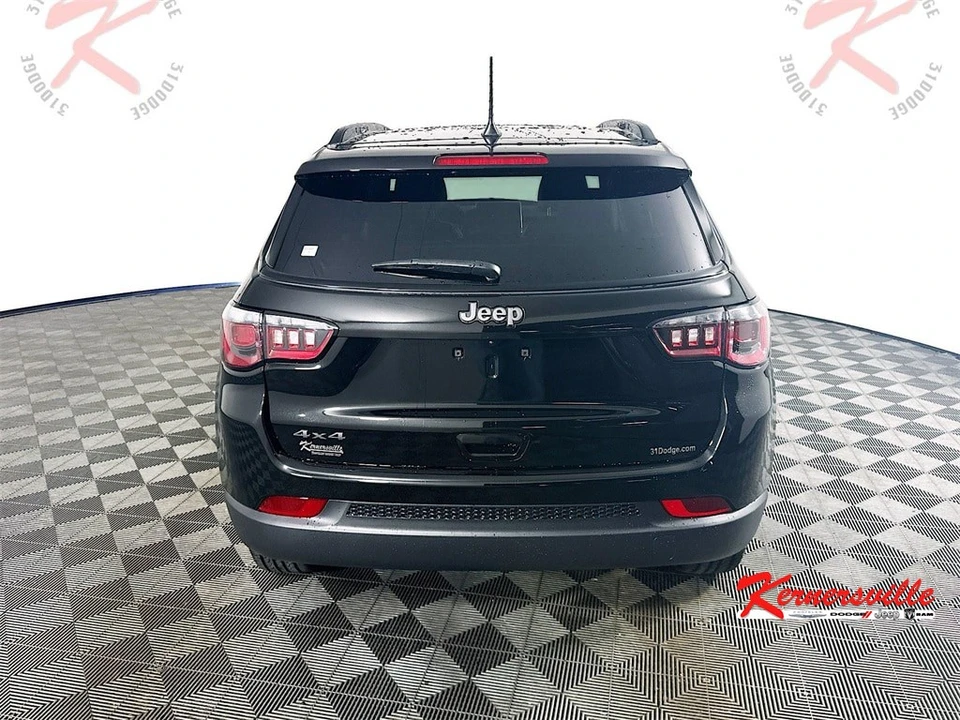 2025 Jeep Compass - Image 6 of 12