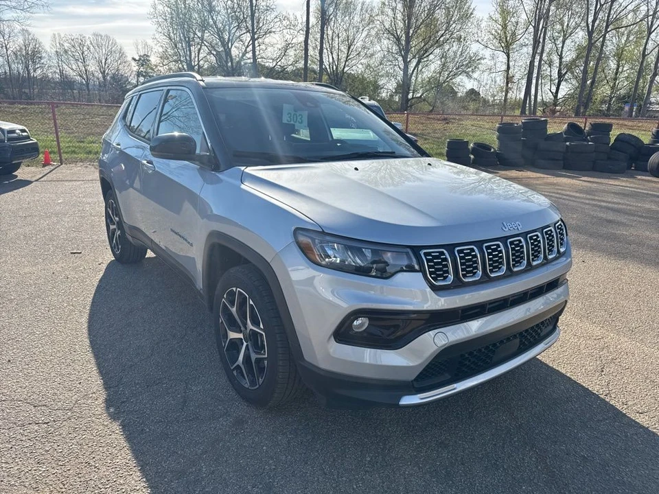 2025 Jeep Compass - Image 4 of 6