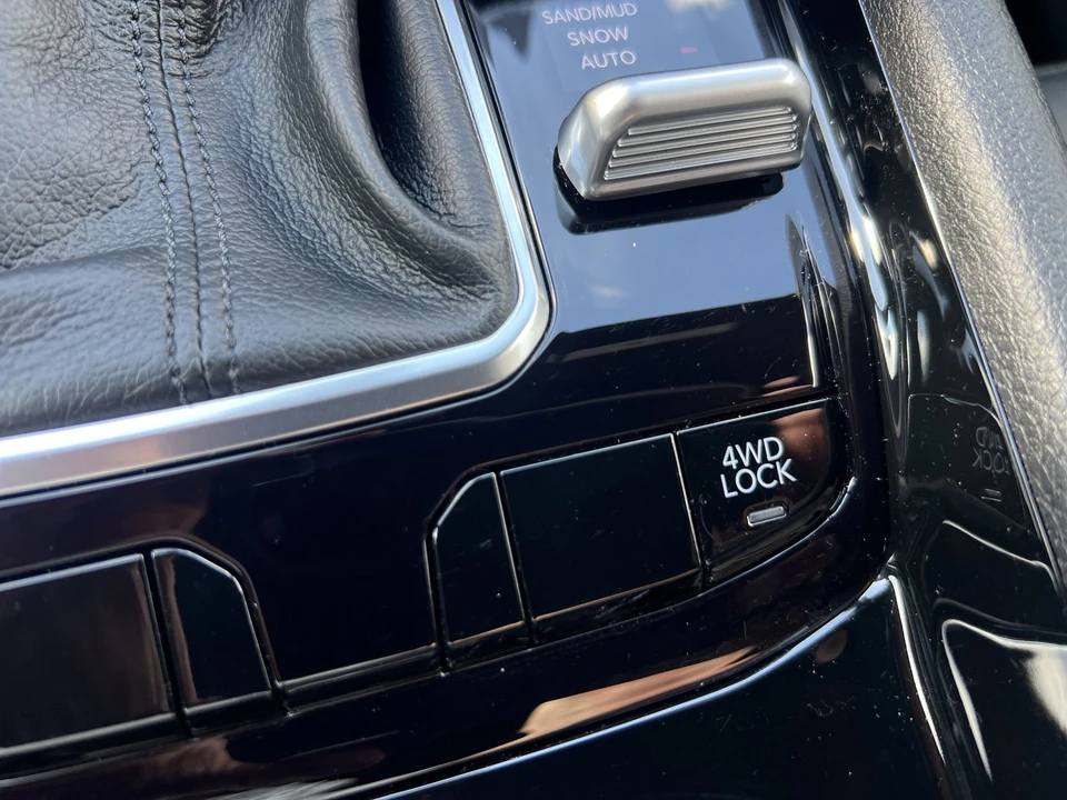 2025 Jeep Compass - Image 23 of 31