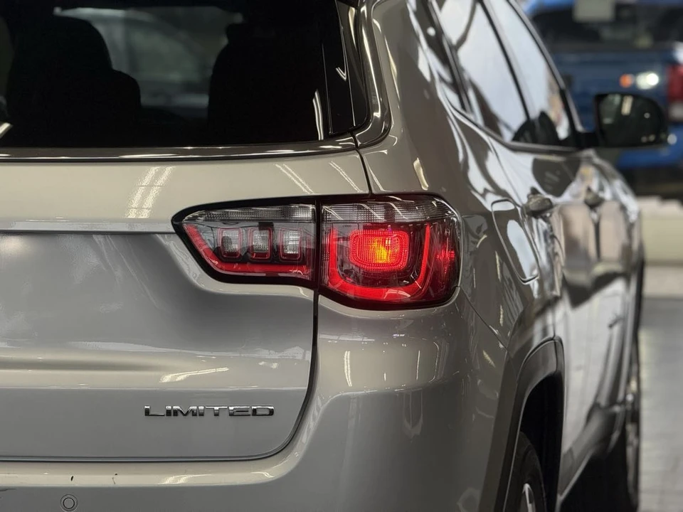 2025 Jeep Compass - Image 21 of 21