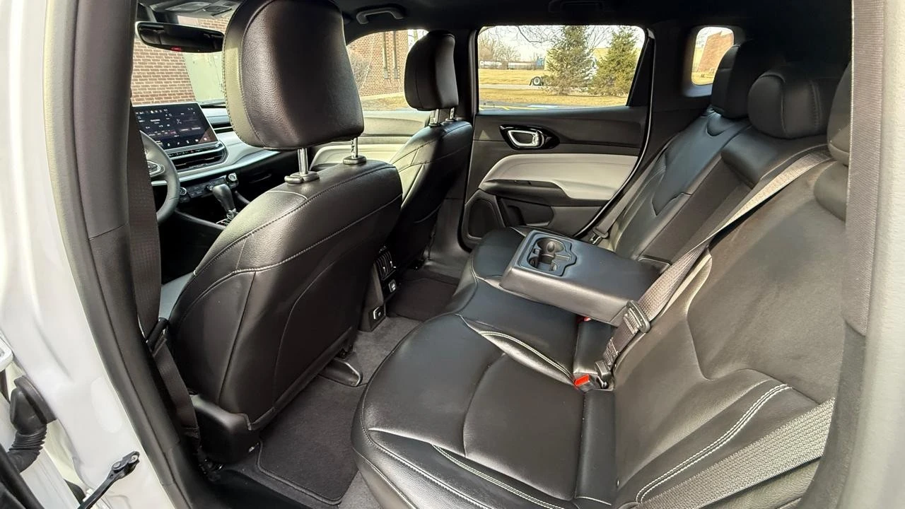 2025 Jeep Compass - Image 20 of 21