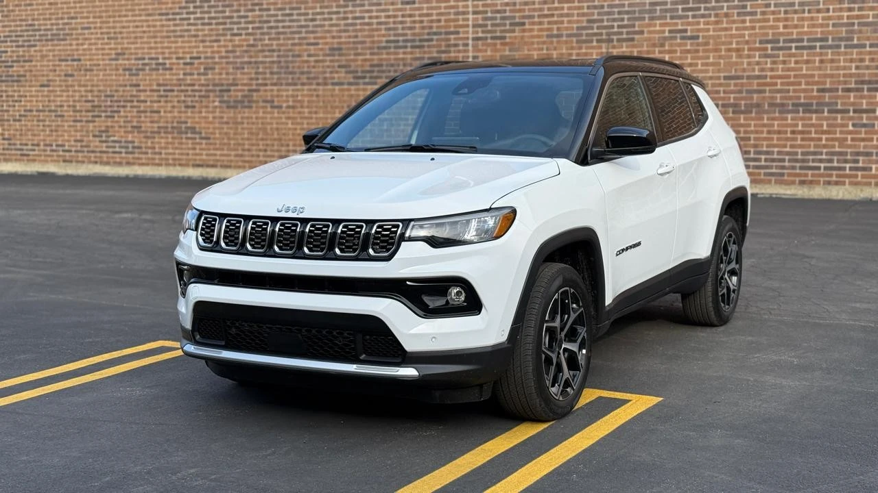 2025 Jeep Compass - Image 3 of 21