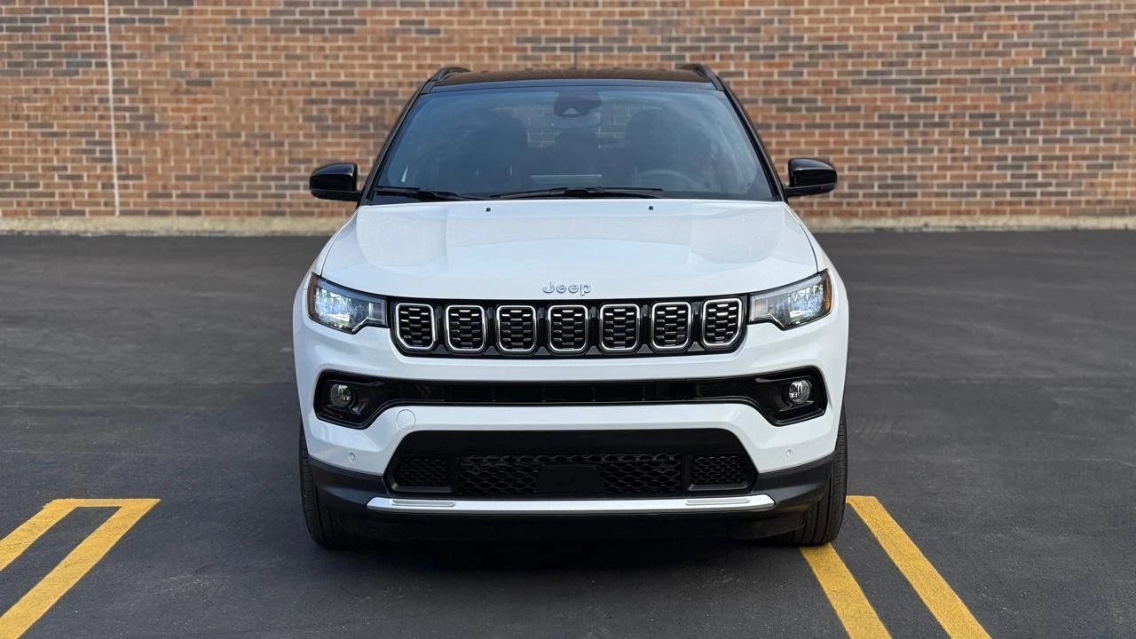 2025 Jeep Compass - Image 2 of 21