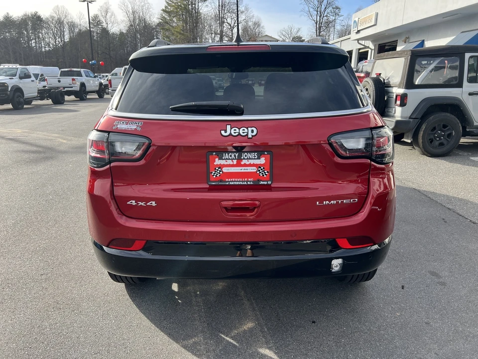 2025 Jeep Compass - Image 2 of 12