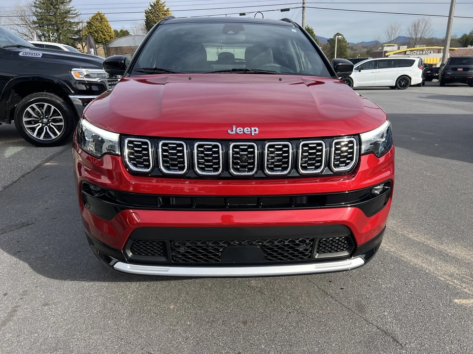 2025 Jeep Compass - Image 5 of 21