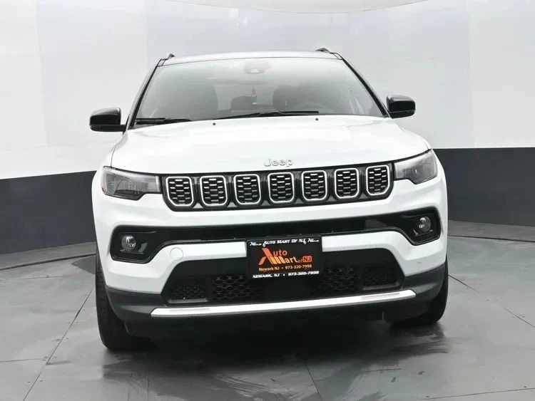 2025 Jeep Compass - Image 3 of 12