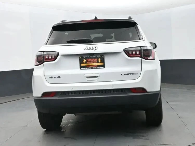 2025 Jeep Compass - Image 8 of 12