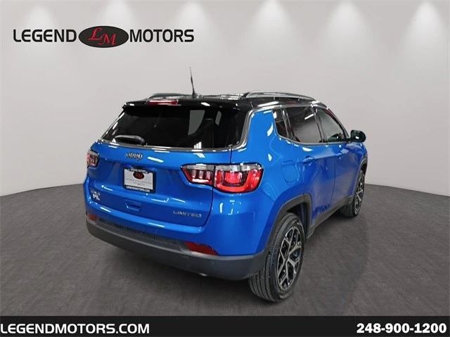 2025 Jeep Compass - Image 8 of 12