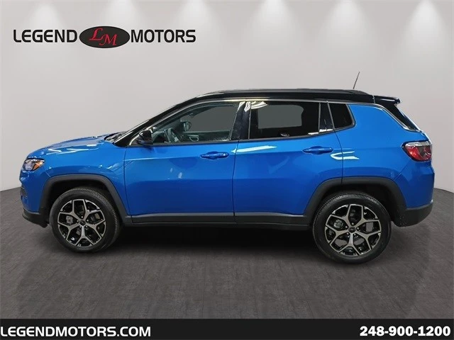 2025 Jeep Compass - Image 5 of 12