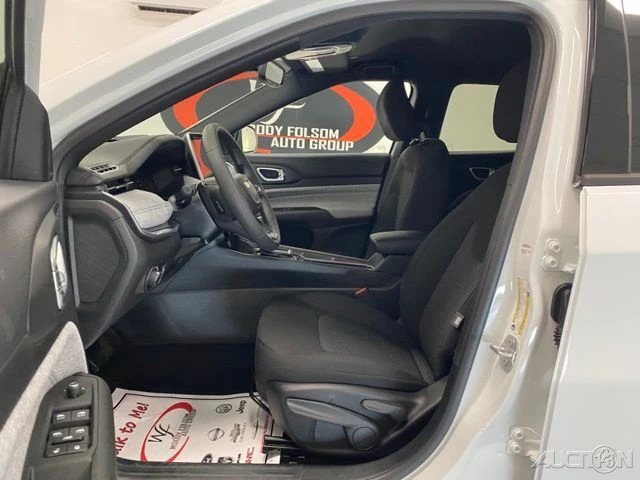 2025 Jeep Compass - Image 12 of 12
