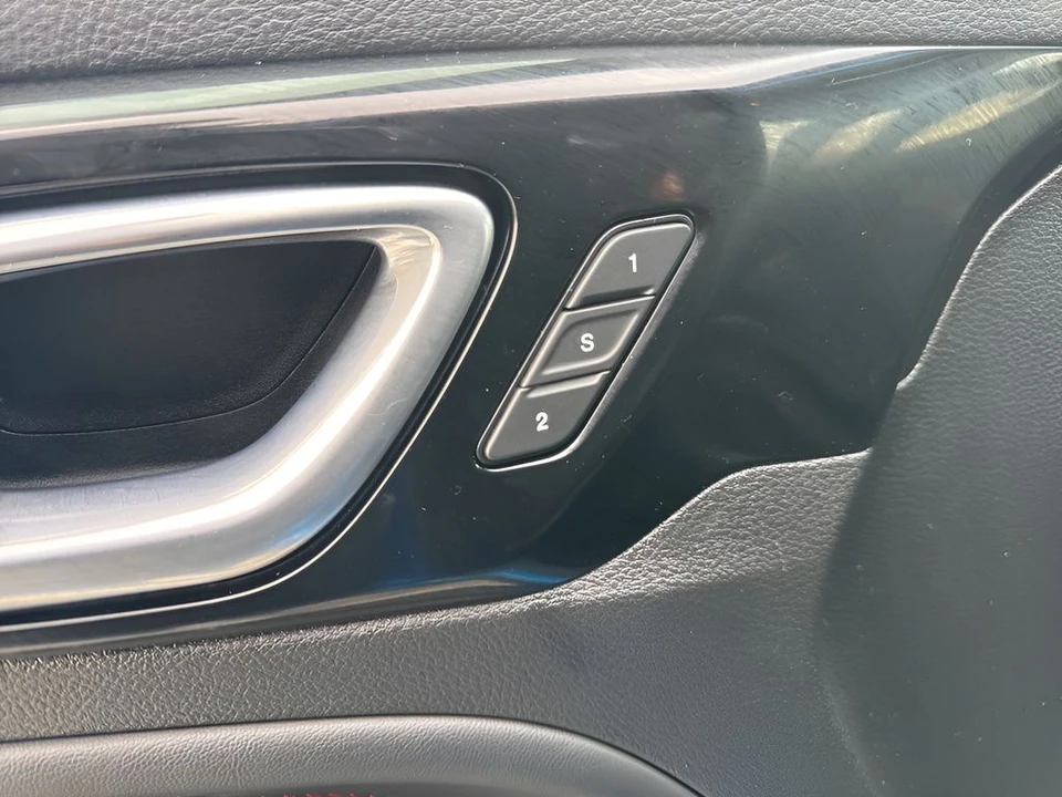 2025 Jeep Compass - Image 11 of 12
