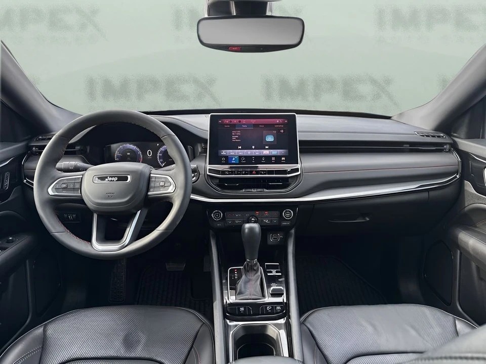 2025 Jeep Compass - Image 13 of 21