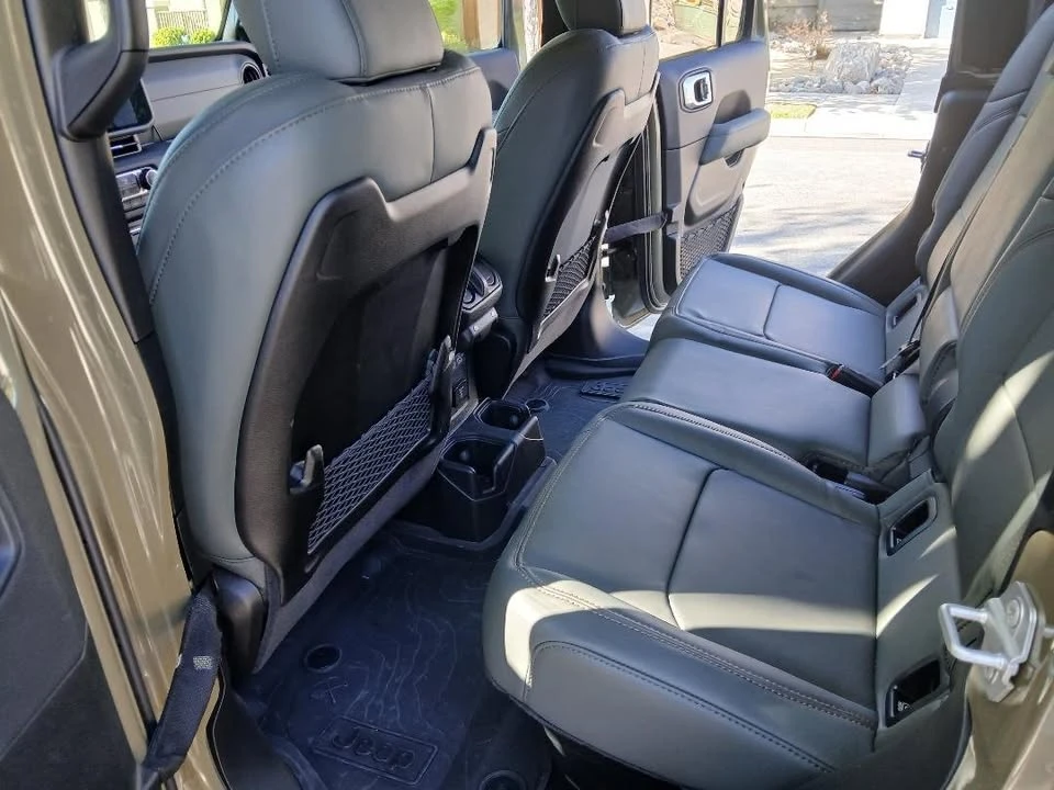 2025 Jeep JT Gladiator - Image 18 of 20