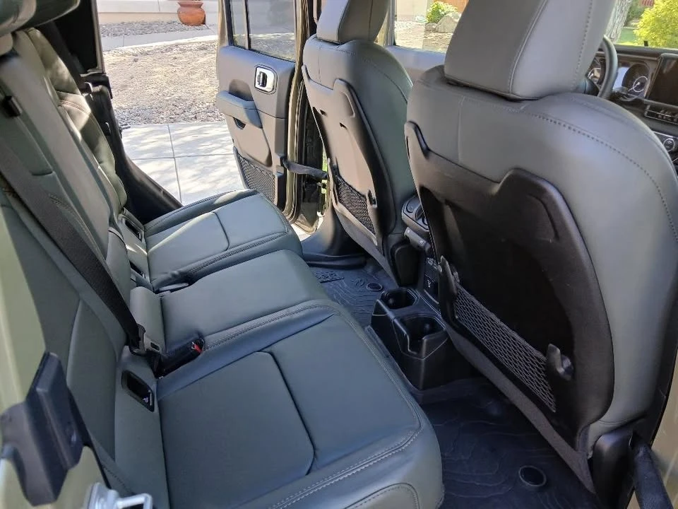 2025 Jeep JT Gladiator - Image 10 of 20