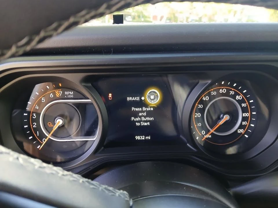 2025 Jeep JT Gladiator - Image 13 of 20