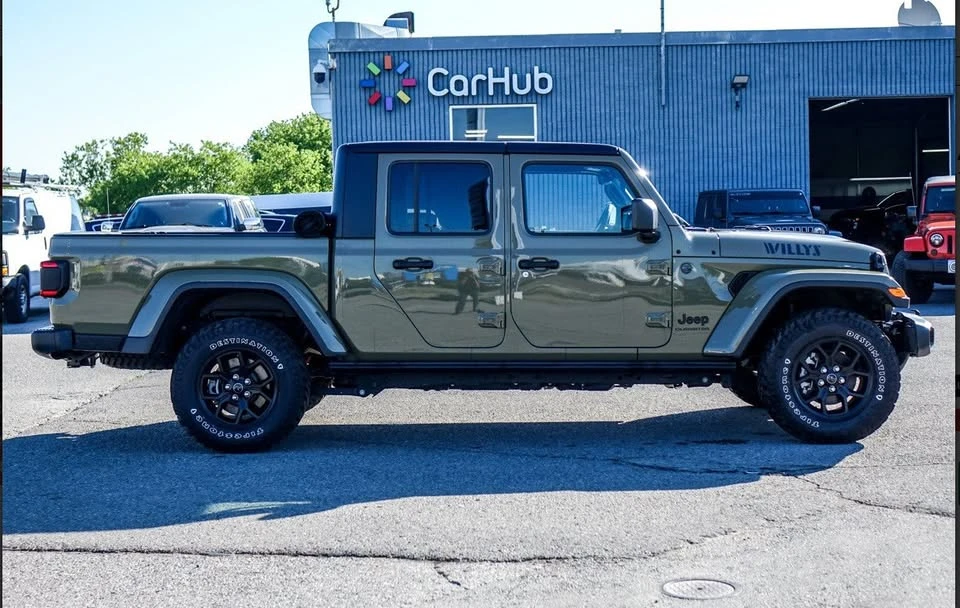 2025 Jeep JT Gladiator - Image 4 of 12