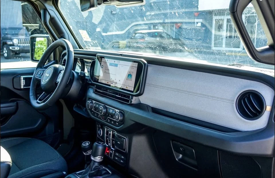 2025 Jeep JT Gladiator - Image 12 of 12