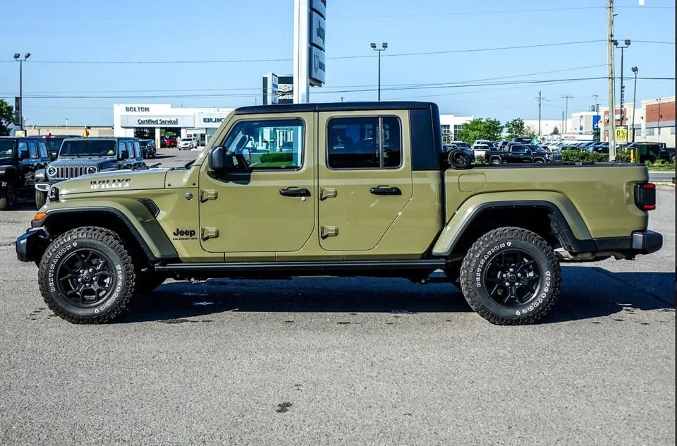 2025 Jeep JT Gladiator - Image 7 of 12