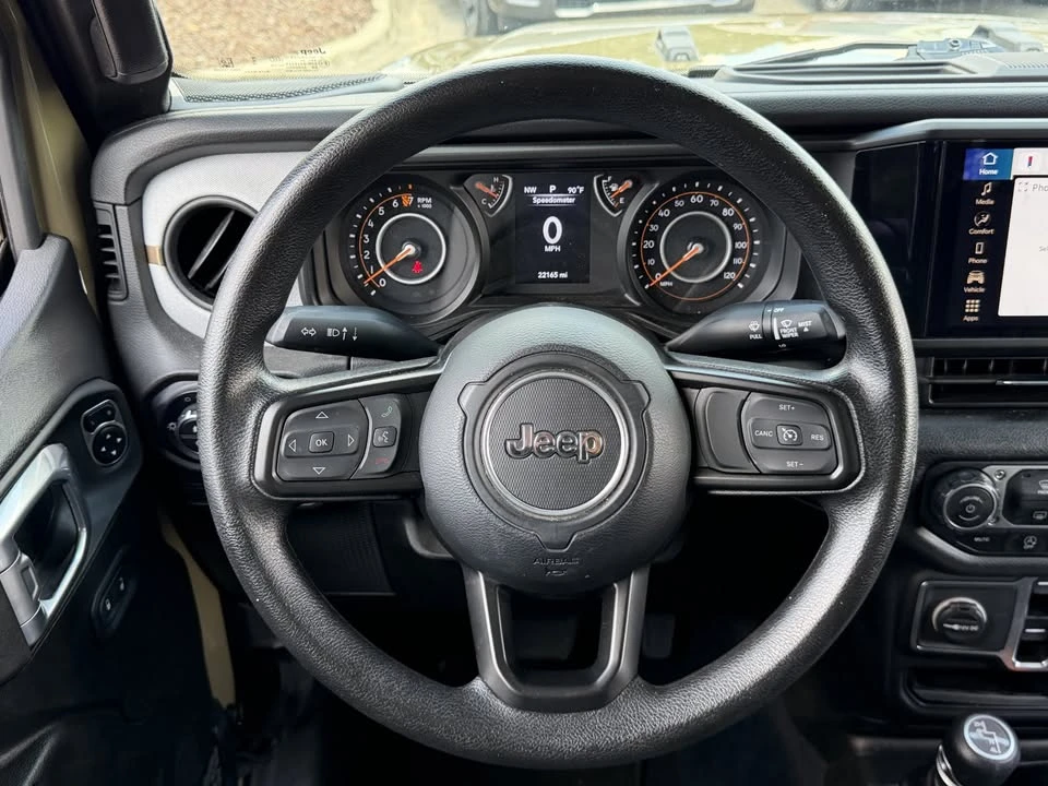 2025 Jeep JT Gladiator - Image 15 of 17