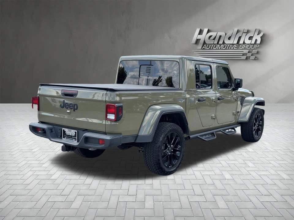 2025 Jeep JT Gladiator - Image 8 of 17