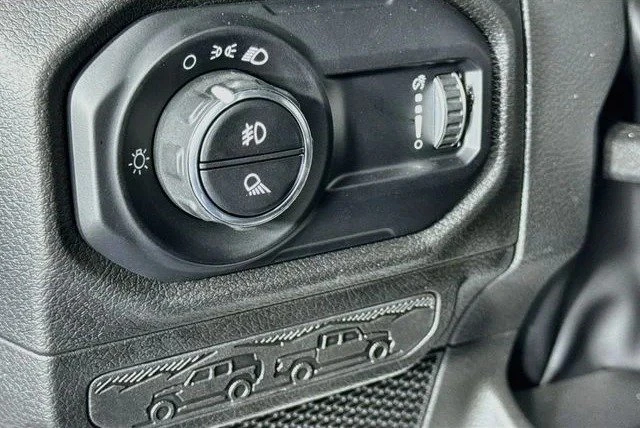 2025 Jeep JT Gladiator - Image 10 of 20