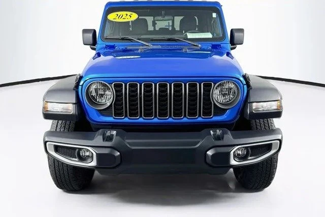 2025 Jeep JT Gladiator - Image 2 of 20