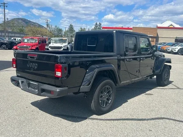 2025 Jeep JT Gladiator - Image 4 of 18