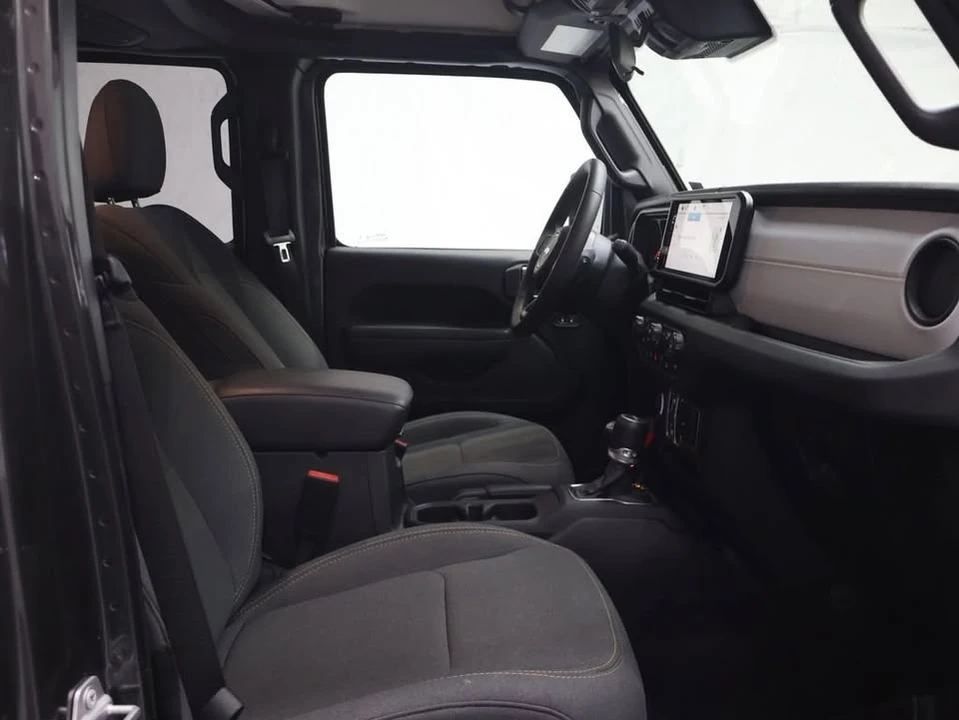 2025 Jeep JT Gladiator - Image 8 of 20