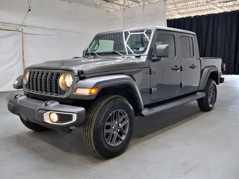 2025 Jeep Gladiator Sport S