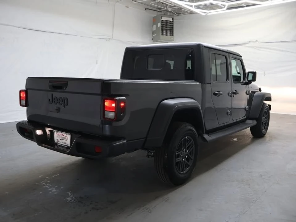 2025 Jeep JT Gladiator - Image 6 of 20