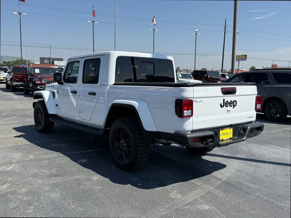 2025 Jeep JT Gladiator - Image 4 of 6