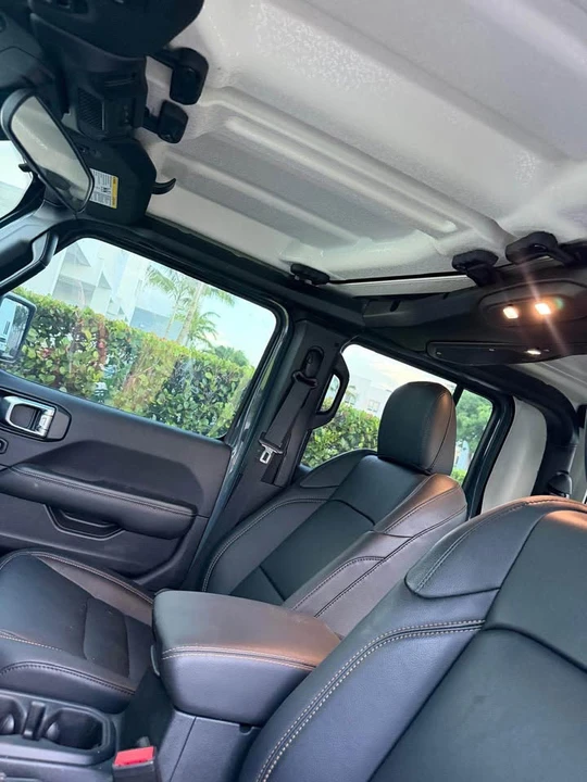 2025 Jeep JT Gladiator - Image 5 of 9