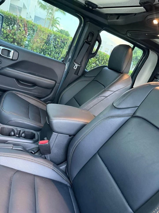 2025 Jeep JT Gladiator - Image 6 of 9