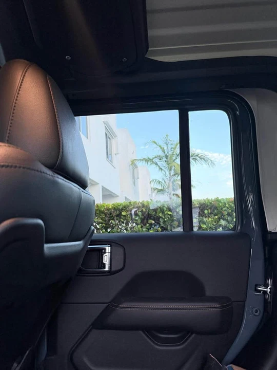 2025 Jeep JT Gladiator - Image 7 of 9