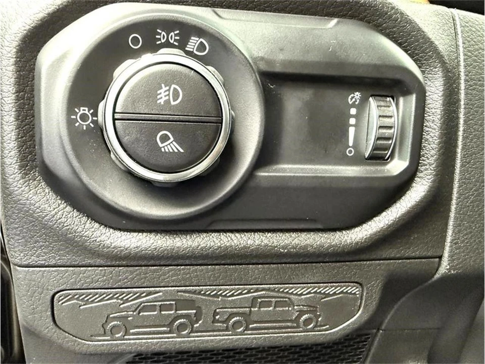 2025 Jeep JT Gladiator - Image 27 of 28