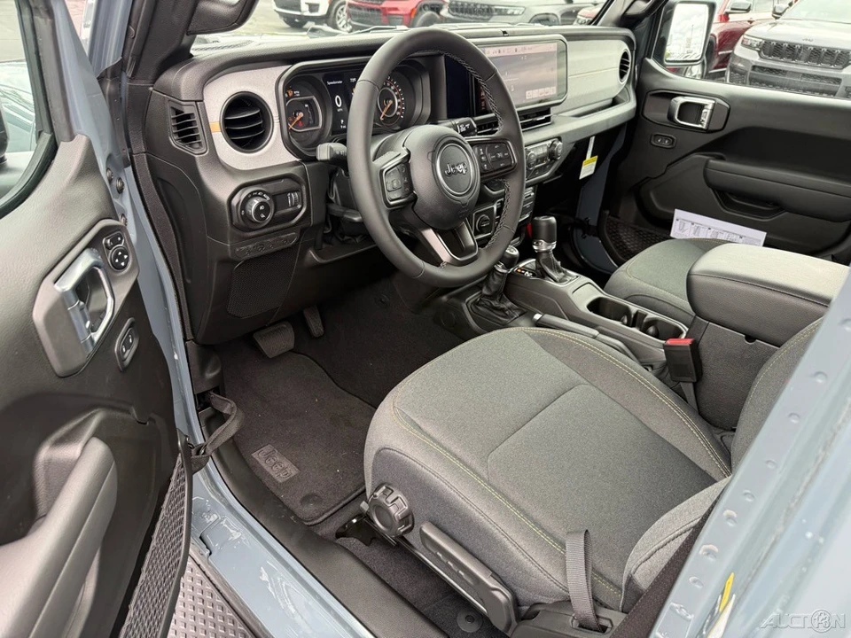 2025 Jeep JT Gladiator - Image 4 of 9