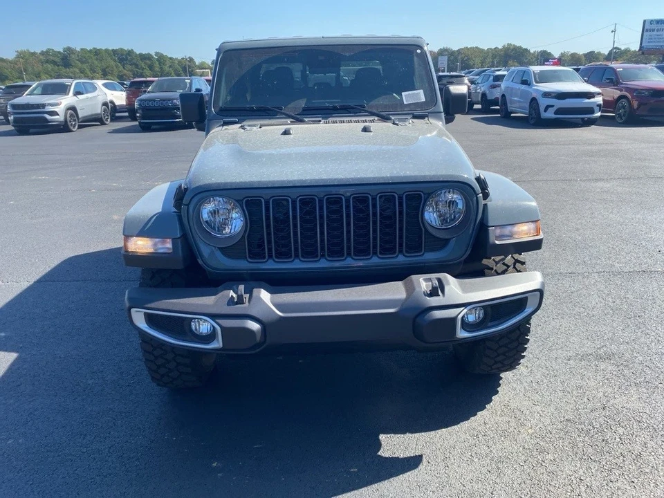 2025 Jeep JT Gladiator - Image 2 of 12