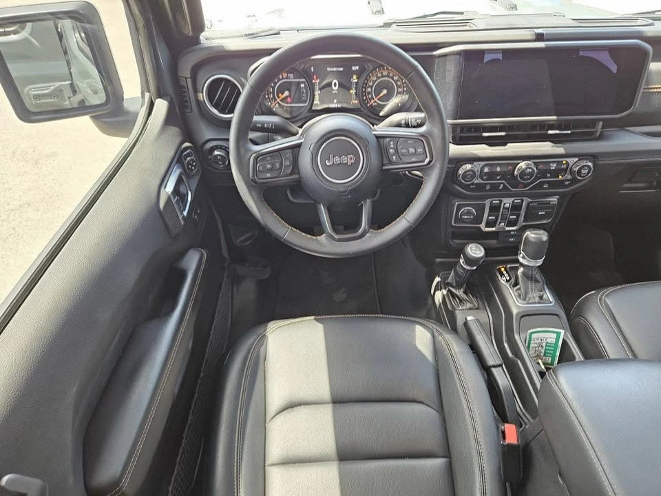 2025 Jeep JT Gladiator - Image 12 of 20