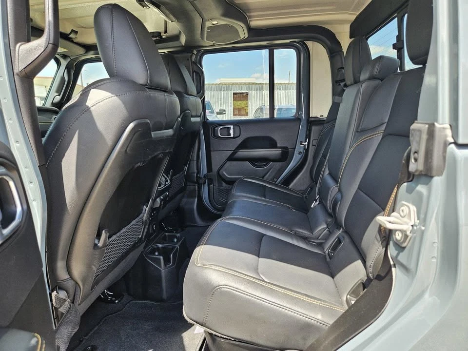 2025 Jeep JT Gladiator - Image 11 of 20