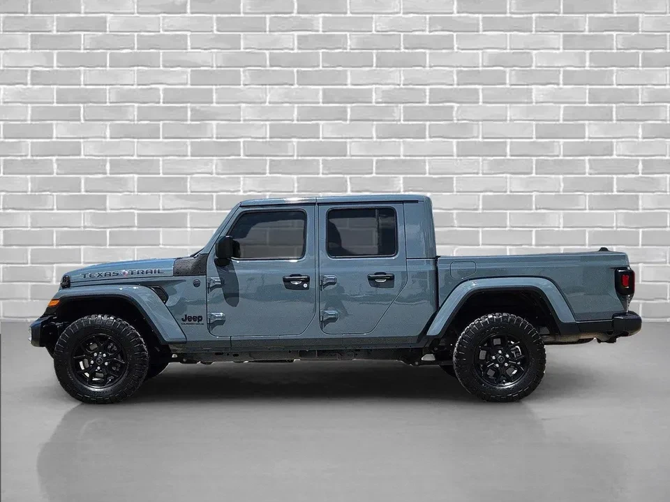 2025 Jeep JT Gladiator - Image 7 of 20