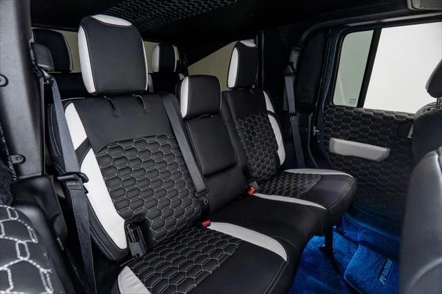 2025 Jeep JT Gladiator - Image 17 of 31