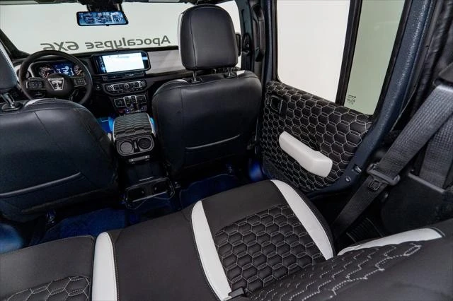 2025 Jeep JT Gladiator - Image 25 of 31
