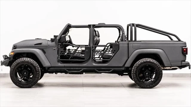 2025 Jeep JT Gladiator - Image 17 of 31